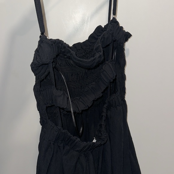 Navy Blue Romper with open back - Picture 5 of 5